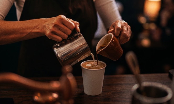 Preparación de café utilizada en la identidad de Don Pepe Premium